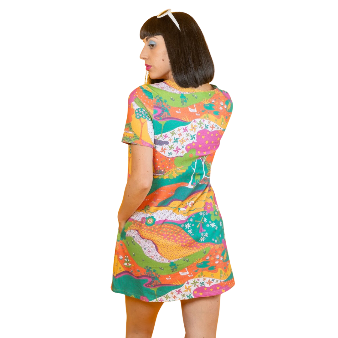 Back view of landscape print tunic