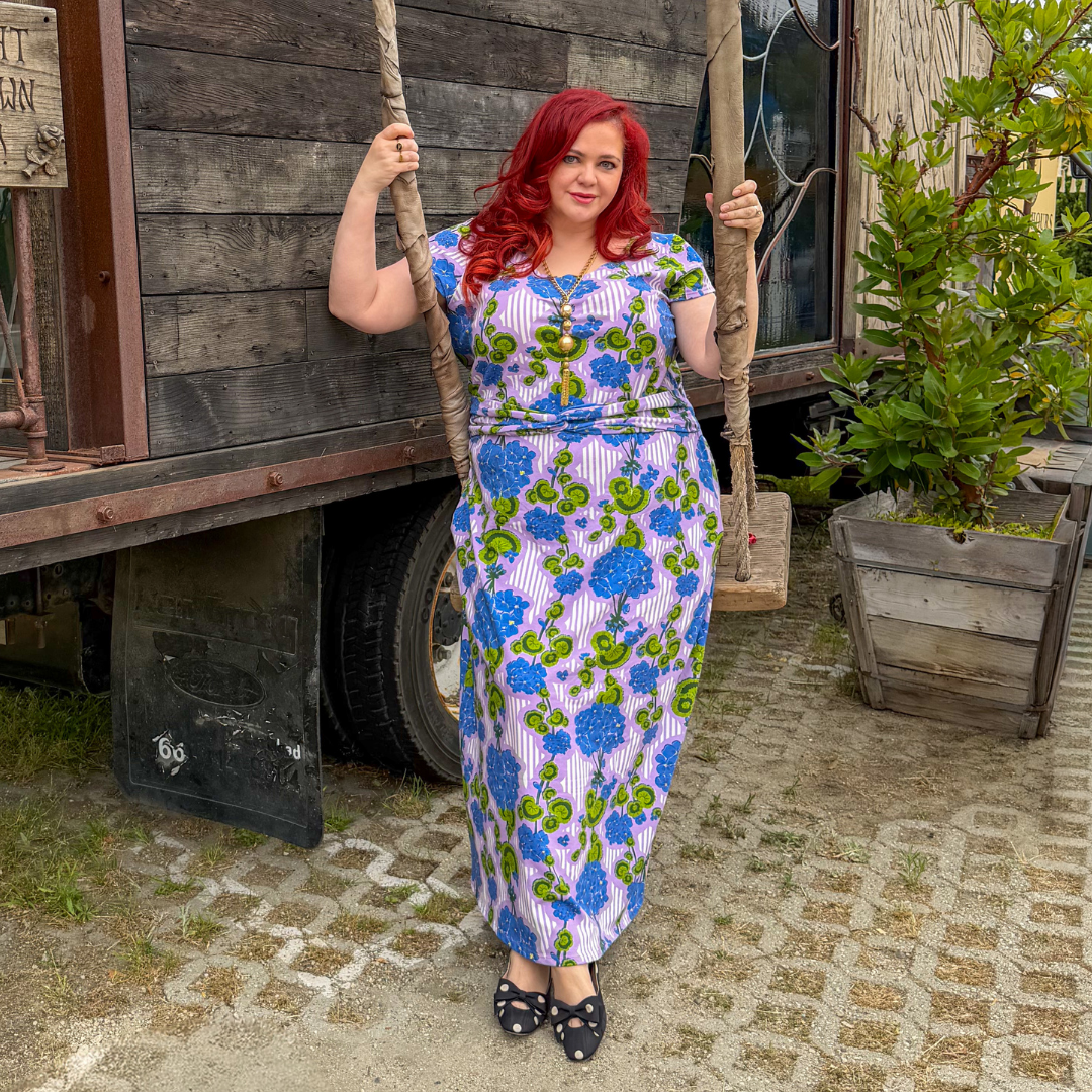 Mod Wallpaper Twist Belt Pocket Maxi in Lavender