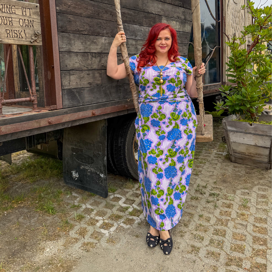 Mod Wallpaper Twist Belt Pocket Maxi in Lavender