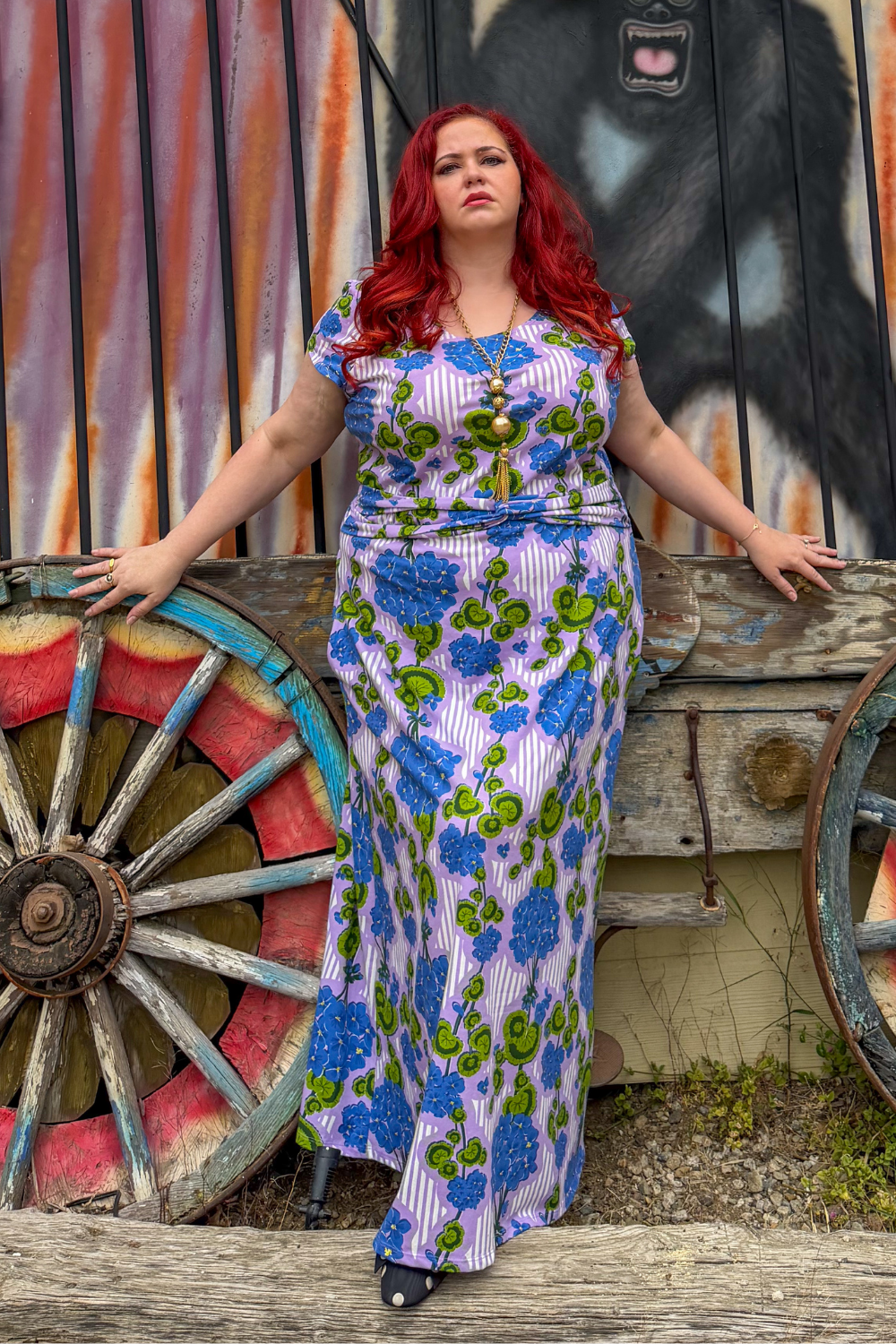 Mod Wallpaper Twist Belt Pocket Maxi in Lavender