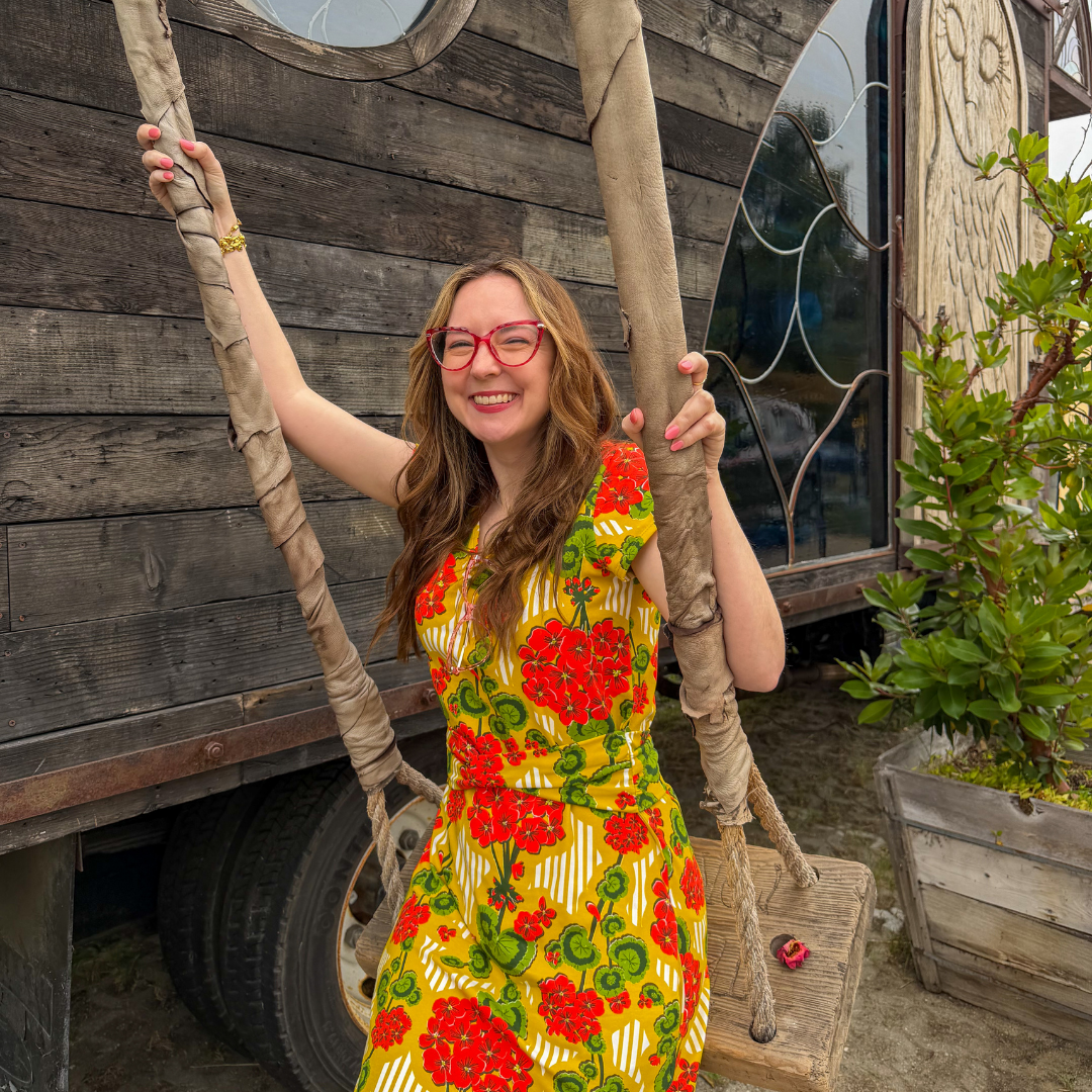 Mod Wallpaper Twist Belt Pocket Maxi in Sunshine