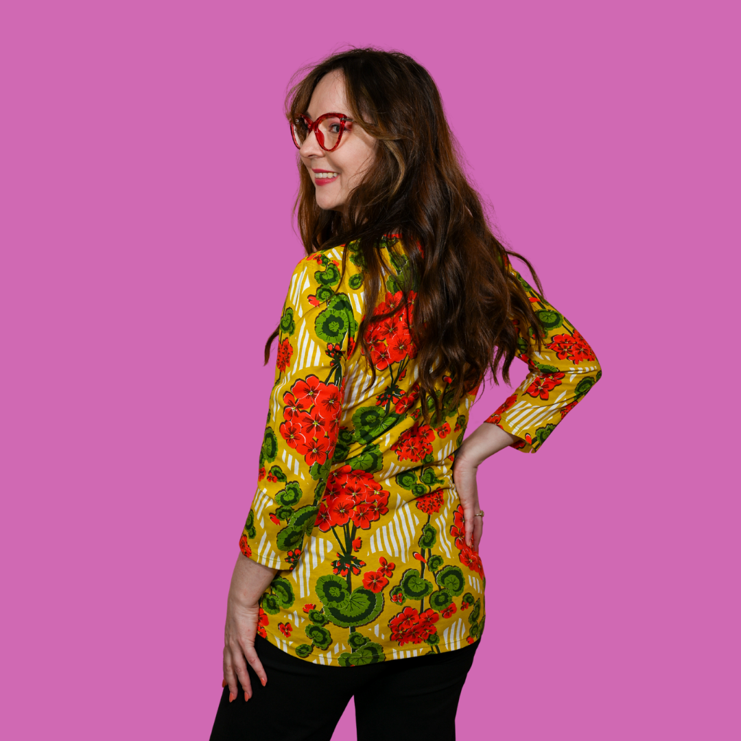 Modflower Wallpaper 3/4 Sleeve Tee in Sunshine