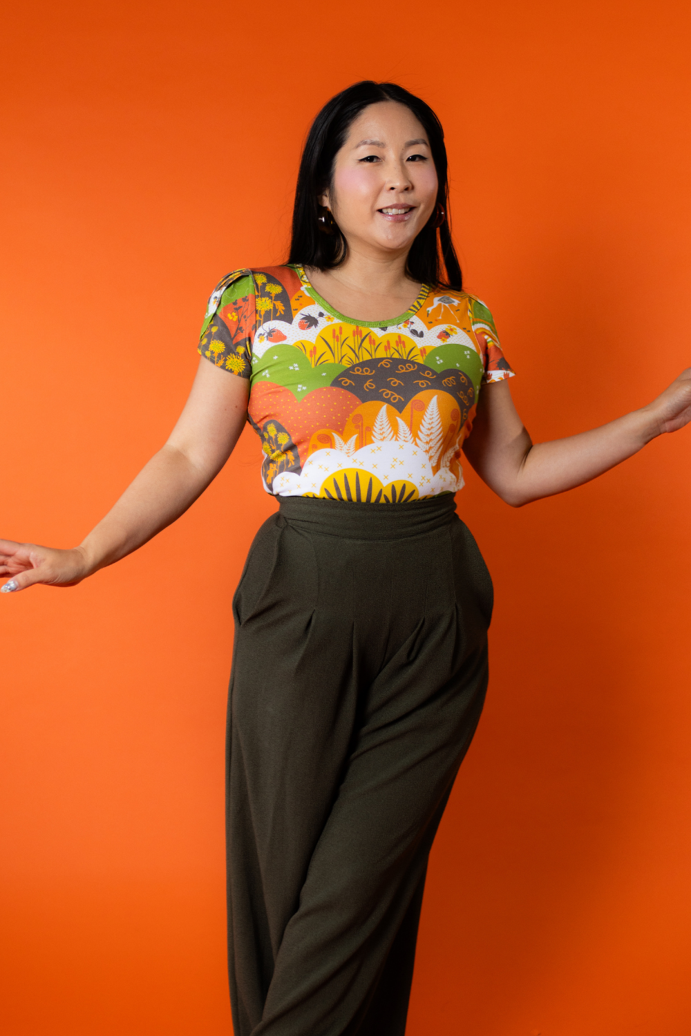 Earth-Toned Meadow Print Tulip Sleeve